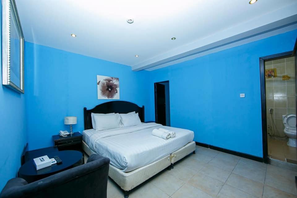 Bahrain Plaza Hotel 마나마 외부 사진