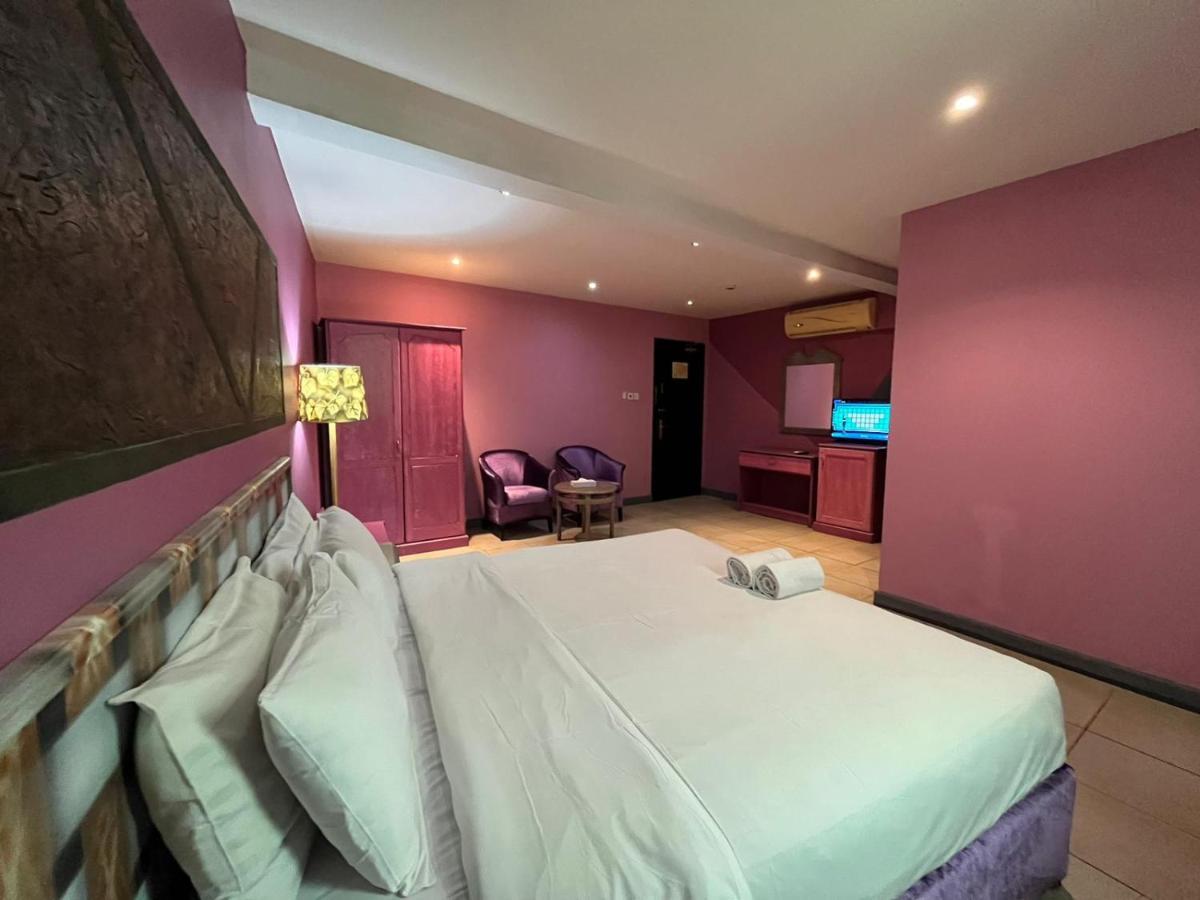 Bahrain Plaza Hotel 마나마 외부 사진